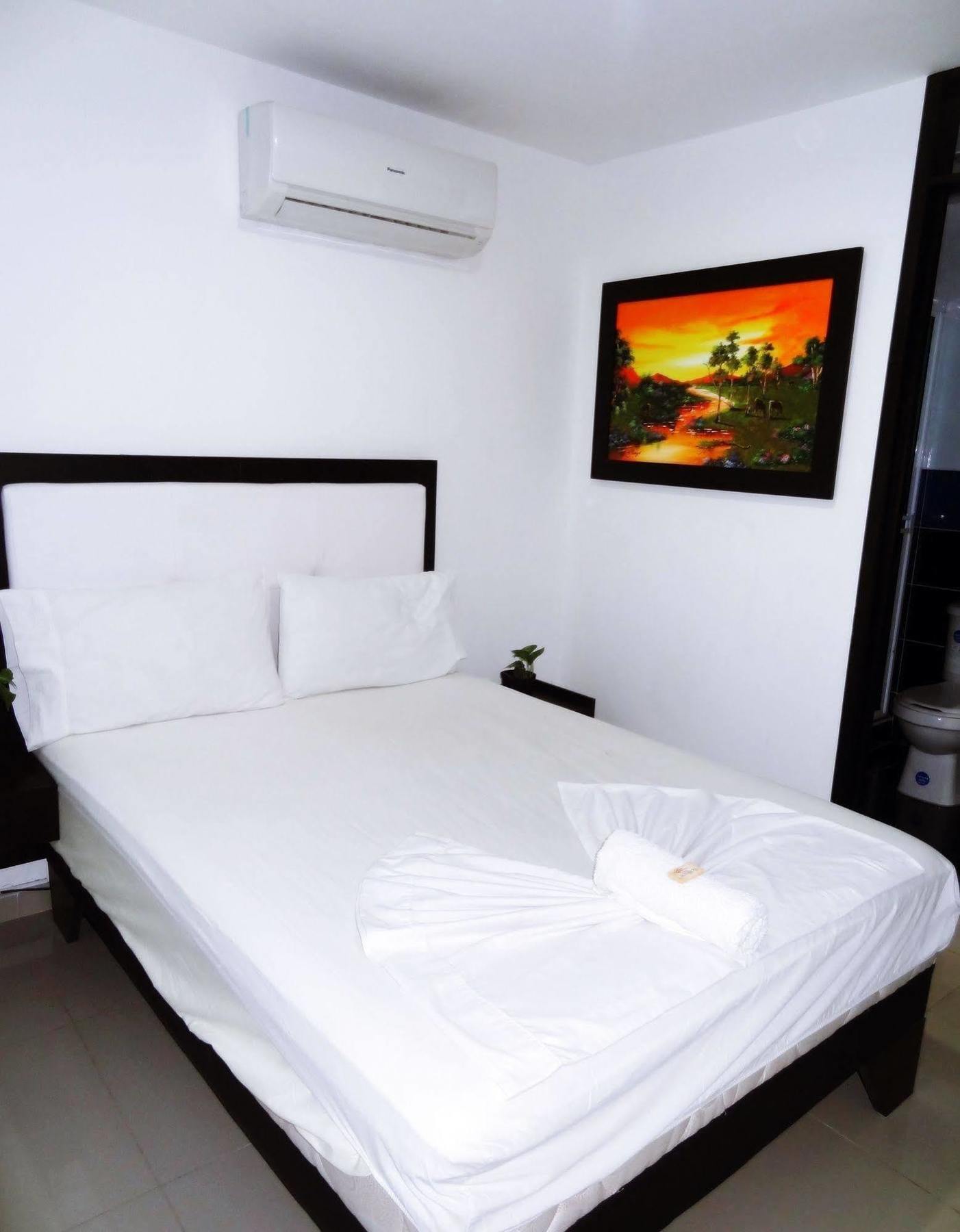 Hotel Azulejo Del Llano Yopal Eksteriør billede